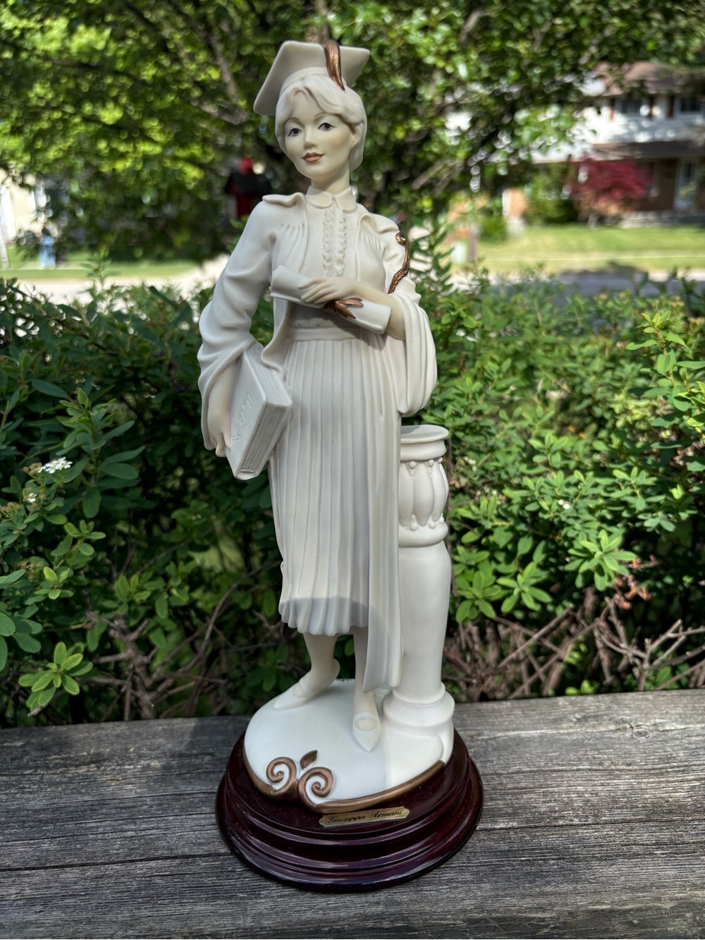 Lady Graduate Sculpture by Giuseppe Armani Porcelain Made in Italy 11.5” 1993
